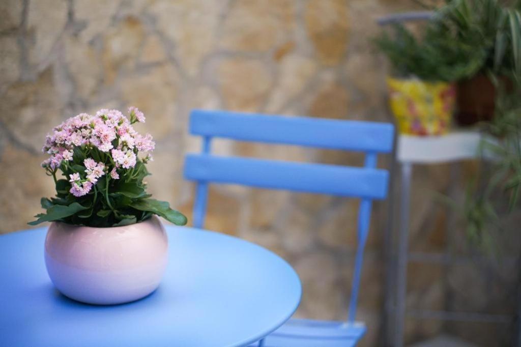 Blue Courtyard Not Valid Bari Exterior foto