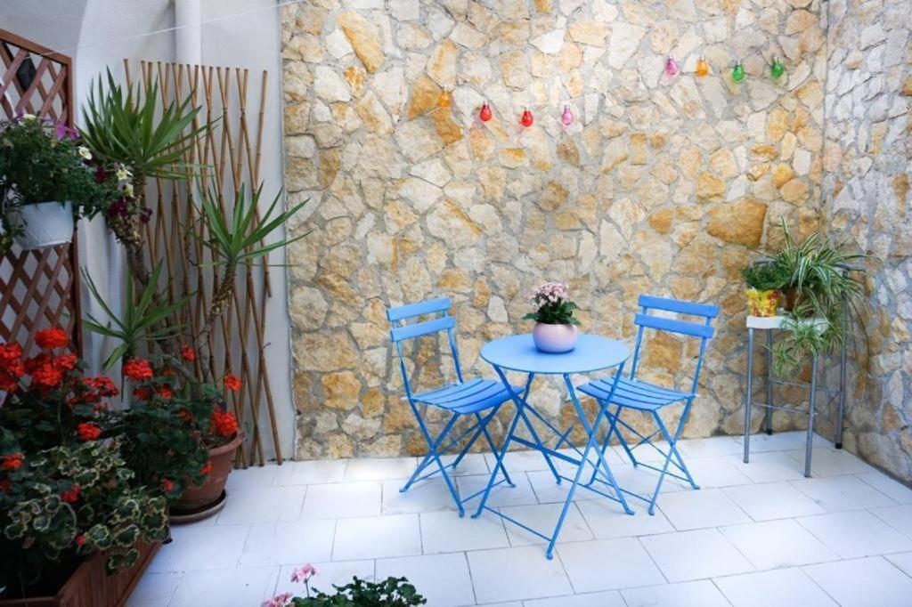 Blue Courtyard Not Valid Bari Exterior foto